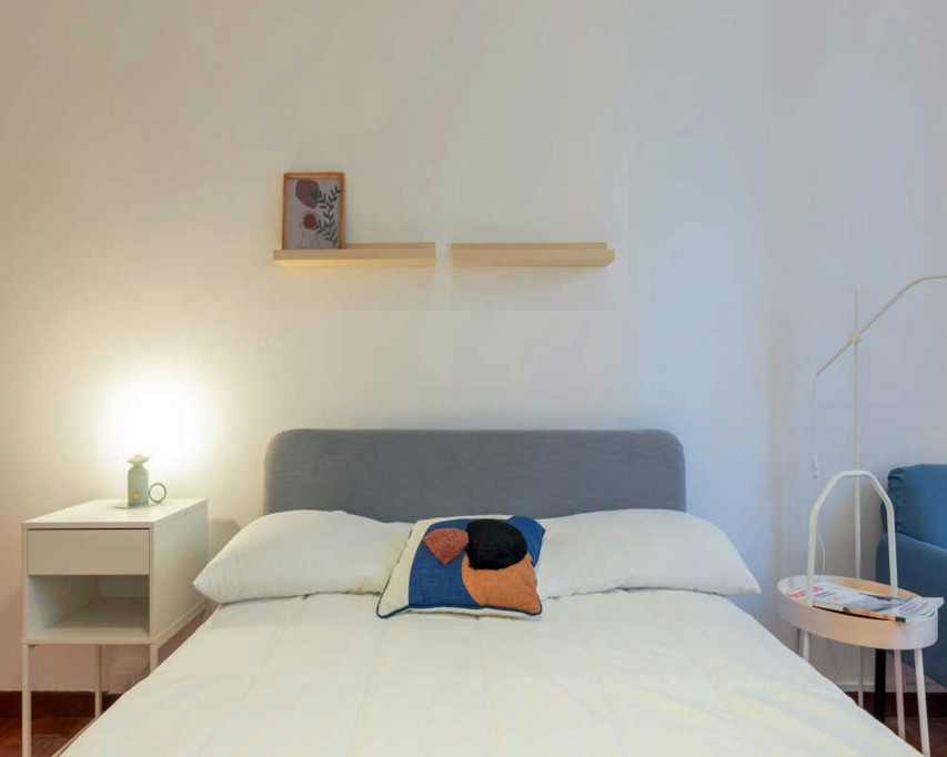 Via Santa Sofia, Milan - Milan - chambre - ImmoJeune