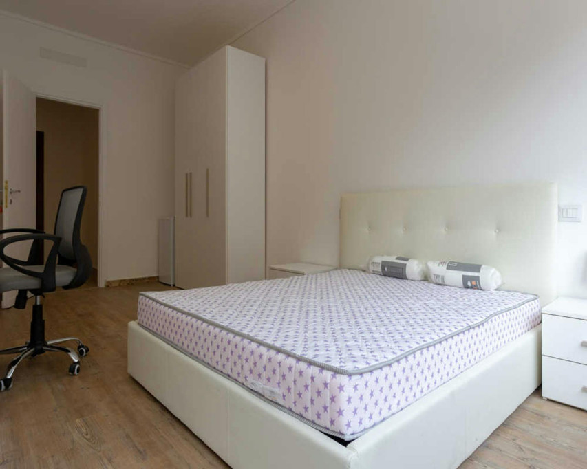 Via Antonio Stradivari, Milan - Milan - chambre - ImmoJeune