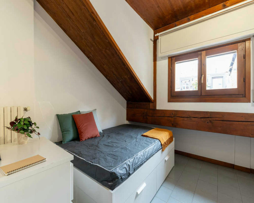 Via Jacopo della Quercia, Milan - Milan - chambre - ImmoJeune