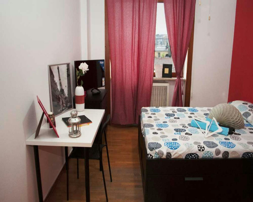 Via Andrea Costa, Milan - Milan - chambre - ImmoJeune