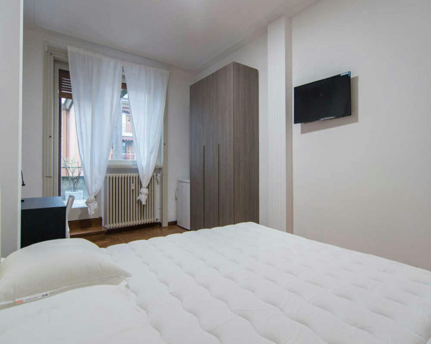 Via Rodolfo Farneti, Milan - Milan - chambre - ImmoJeune