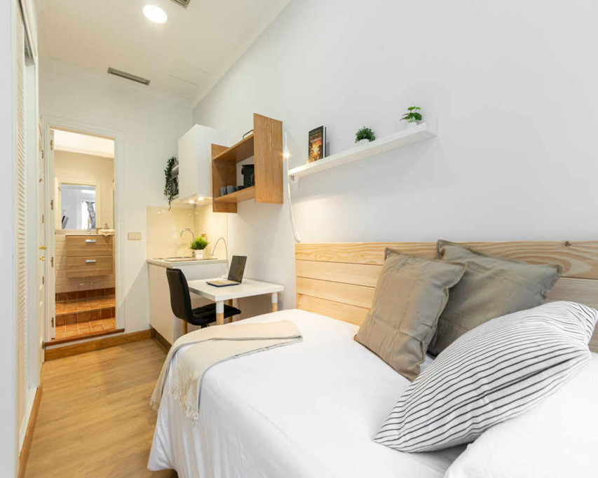 Calle de San Lorenzo, Madrid - Madrid - chambre - ImmoJeune