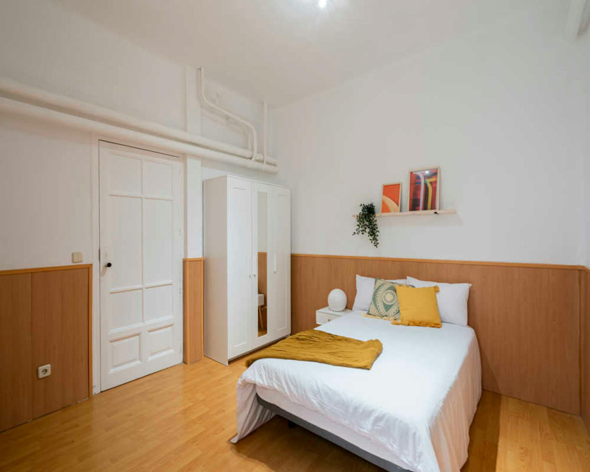 Calle Hermanos Álvarez Quintero, Madrid - Madrid - chambre - ImmoJeune
