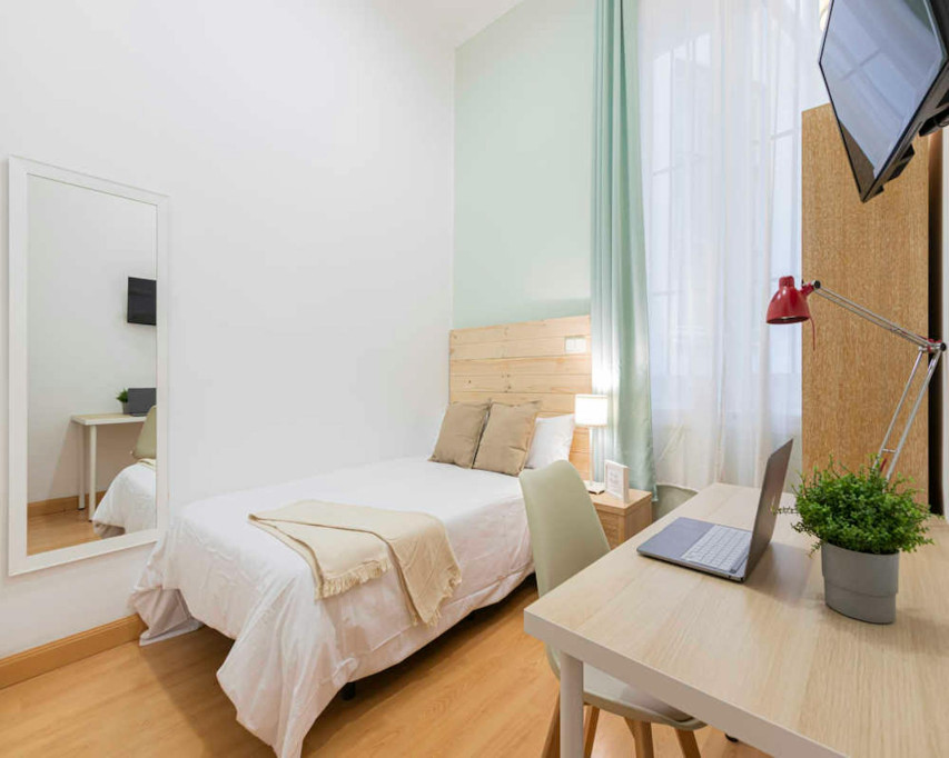 Calle de San Lorenzo, Madrid - Madrid - chambre - ImmoJeune