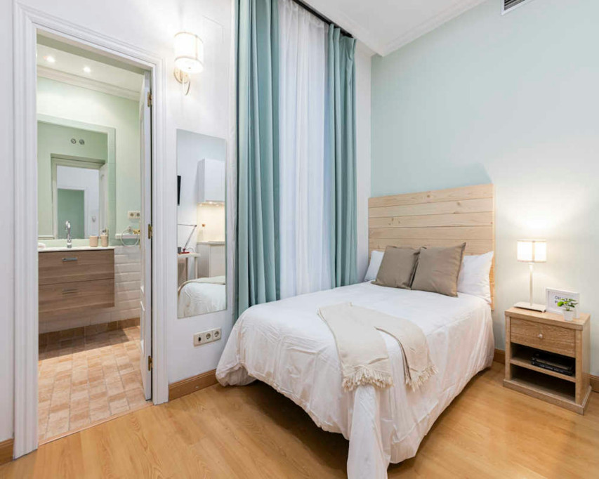 Calle de San Lorenzo, Madrid - Madrid - chambre - ImmoJeune