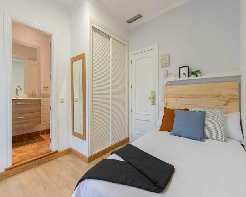 Calle de San Lorenzo, Madrid - Madrid - chambre - ImmoJeune
