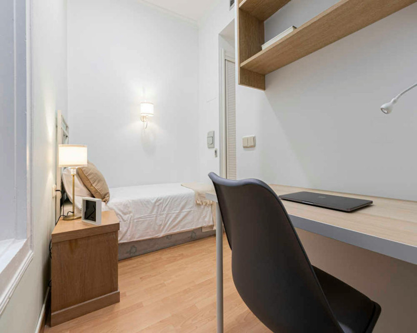 Calle de San Lorenzo, Madrid - Madrid - chambre - ImmoJeune
