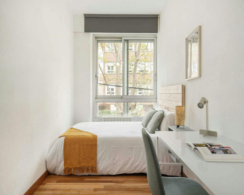 Calle de Mesena, Madrid - Madrid - chambre - ImmoJeune
