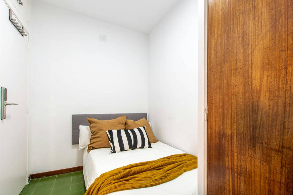 Calle del Pez Austral, Madrid - Madrid - chambre - ImmoJeune
