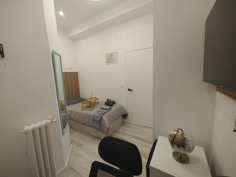Calle de San Bernardo, Madrid - Madrid - chambre - ImmoJeune