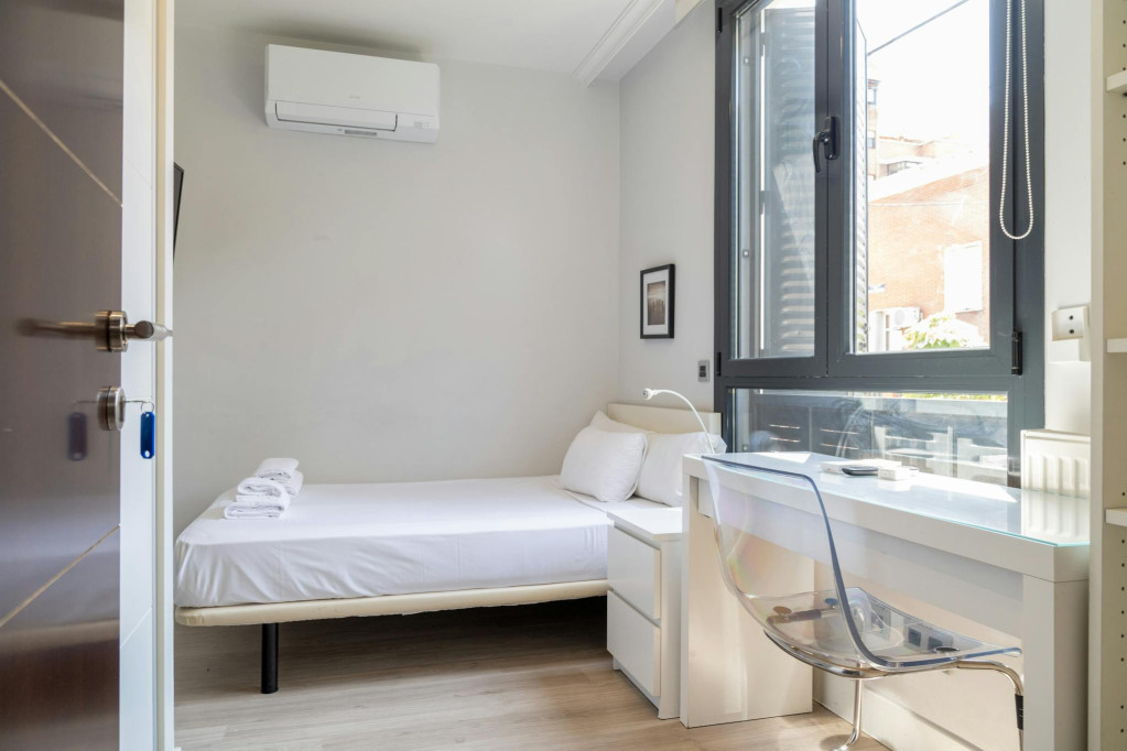 Calle de Pilar de Zaragoza, Madrid - Madrid - chambre - ImmoJeune