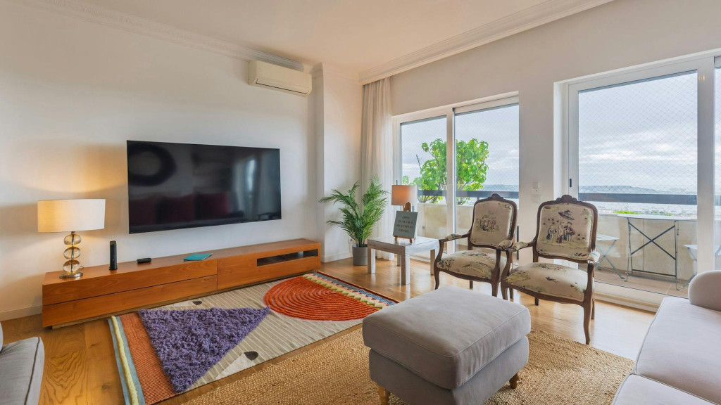 Avenida Doutor Mário Moutinho, Lisbon - Lisbonne - chambre - ImmoJeune