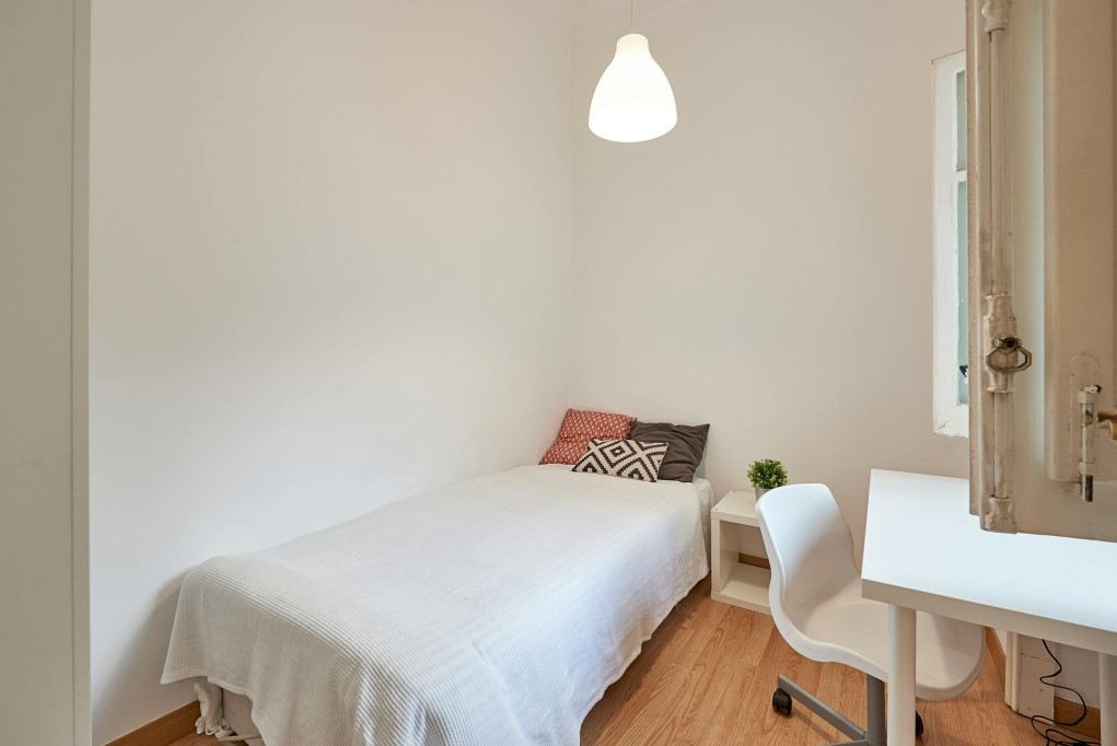 Avenida Almirante Reis, Lisbon - Lisbonne - chambre - ImmoJeune