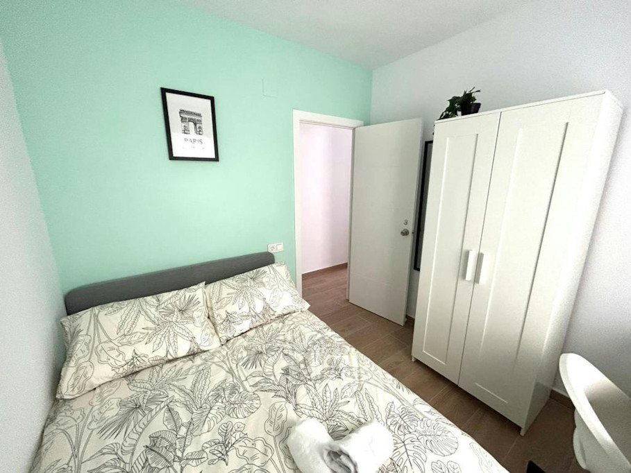 Calle Antonio Jiménez Ruiz, Málaga - Malaga - chambre - ImmoJeune