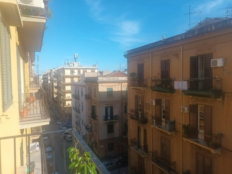 Via Giuseppina Turrisi Colonna, Palermo - Palermo - chambre - ImmoJeune