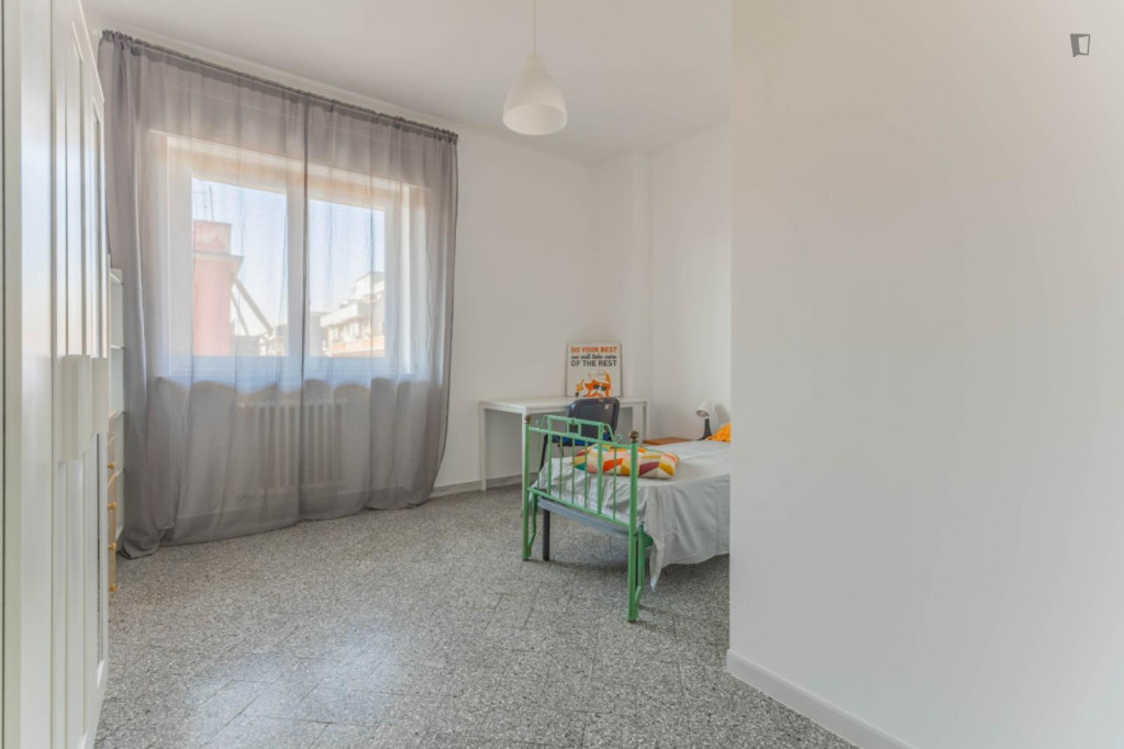Neat single bedroom near Politecnico di Bari - Bari - chambre - ImmoJeune
