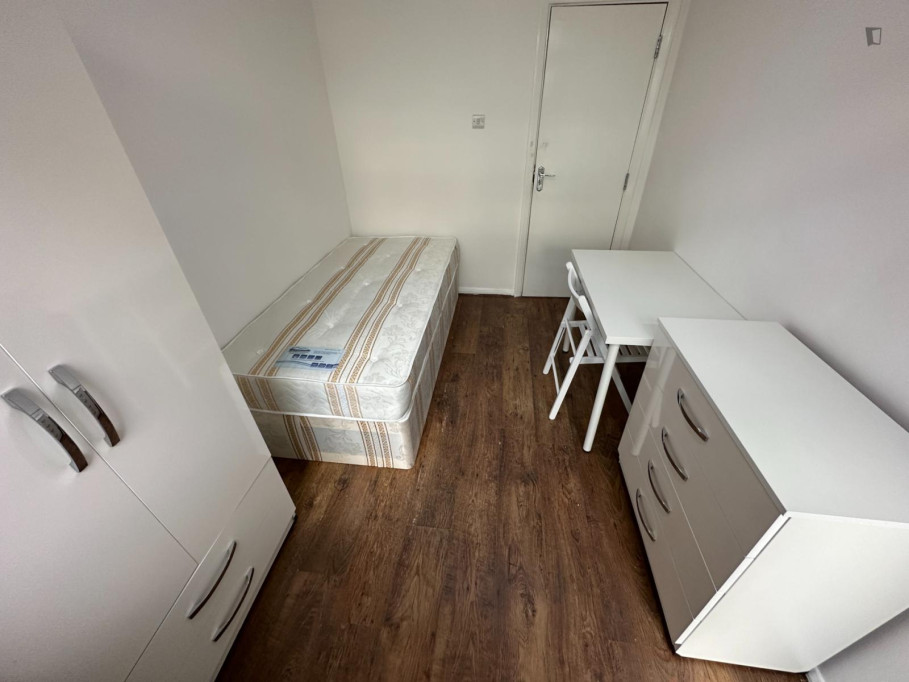 Cosy single bedroom in Harrow - London - chambre - ImmoJeune