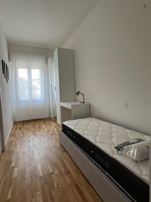 Cozy Single Bedroom in Mestre  - Venice - chambre - ImmoJeune
