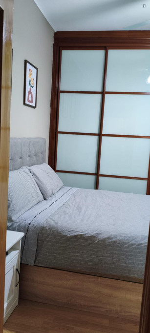 Cozy double bedroom close to Vista Alegre metro station - Madrid - chambre - ImmoJeune