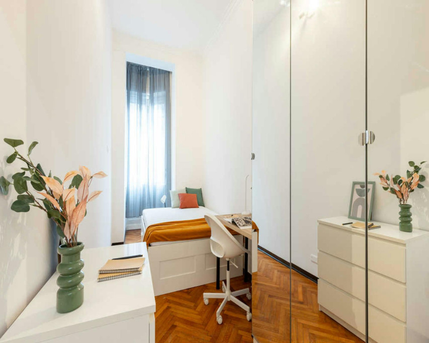 Viale Regina Giovanna, Milan - Milan - chambre - ImmoJeune