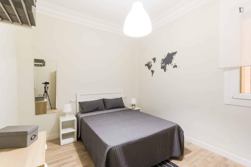 Neat double bedroom in Gaztambide - Madrid - chambre - ImmoJeune