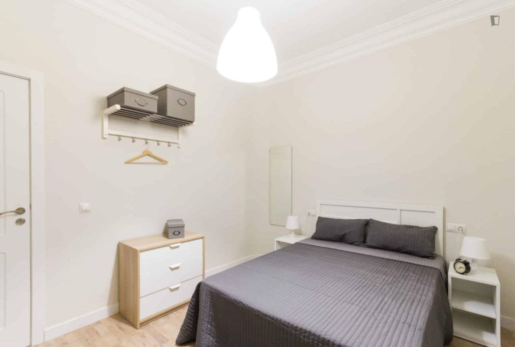 Nice double bedroom in Gaztambide - Madrid - chambre - ImmoJeune