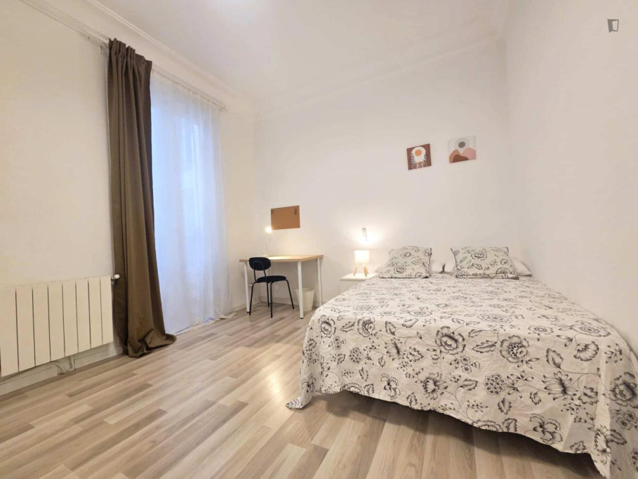 Comfy double bedroom in Lavapiés - Madrid - chambre - ImmoJeune