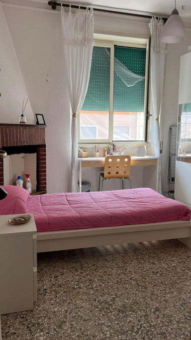 Single bedroom in 3-bedroom apartment - Rome - chambre - ImmoJeune