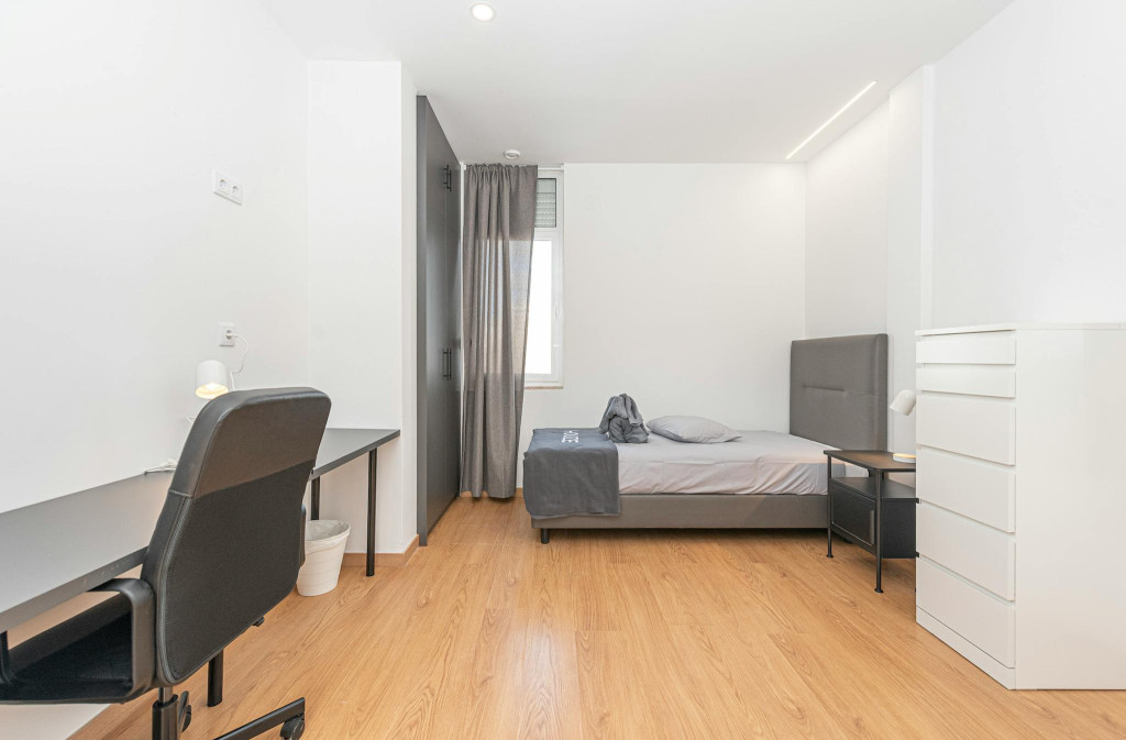 Alameda das Linhas de Torres, Lisbon - Lisbonne - chambre - ImmoJeune