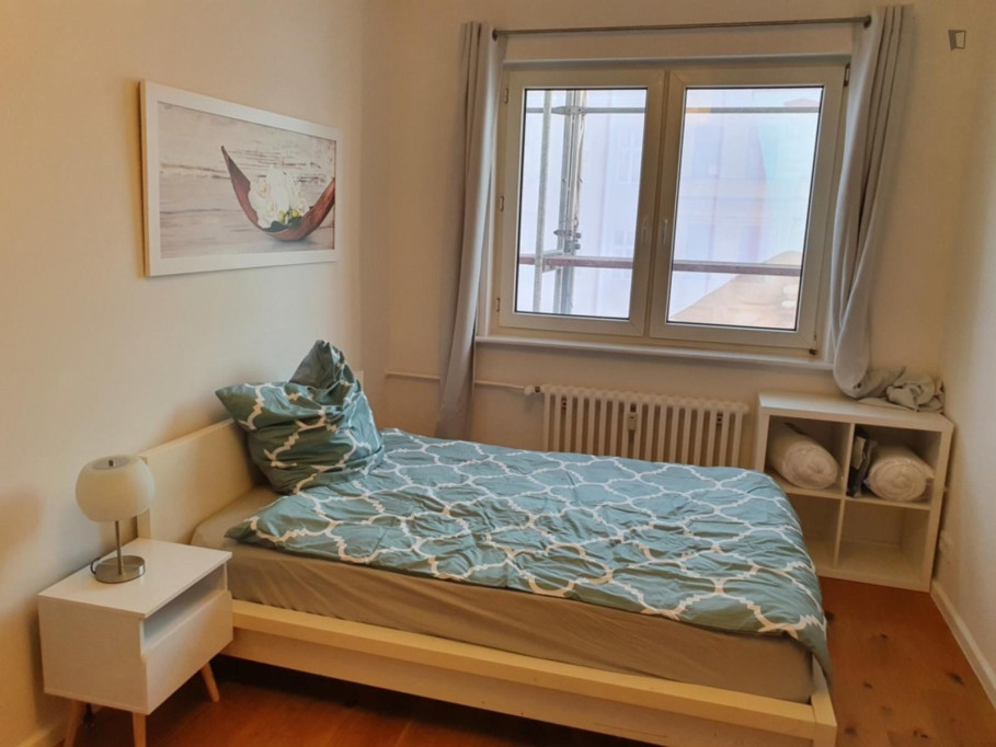 Inviting 2-bedroom apartment in Wrangelkiez - Berlin - chambre - ImmoJeune