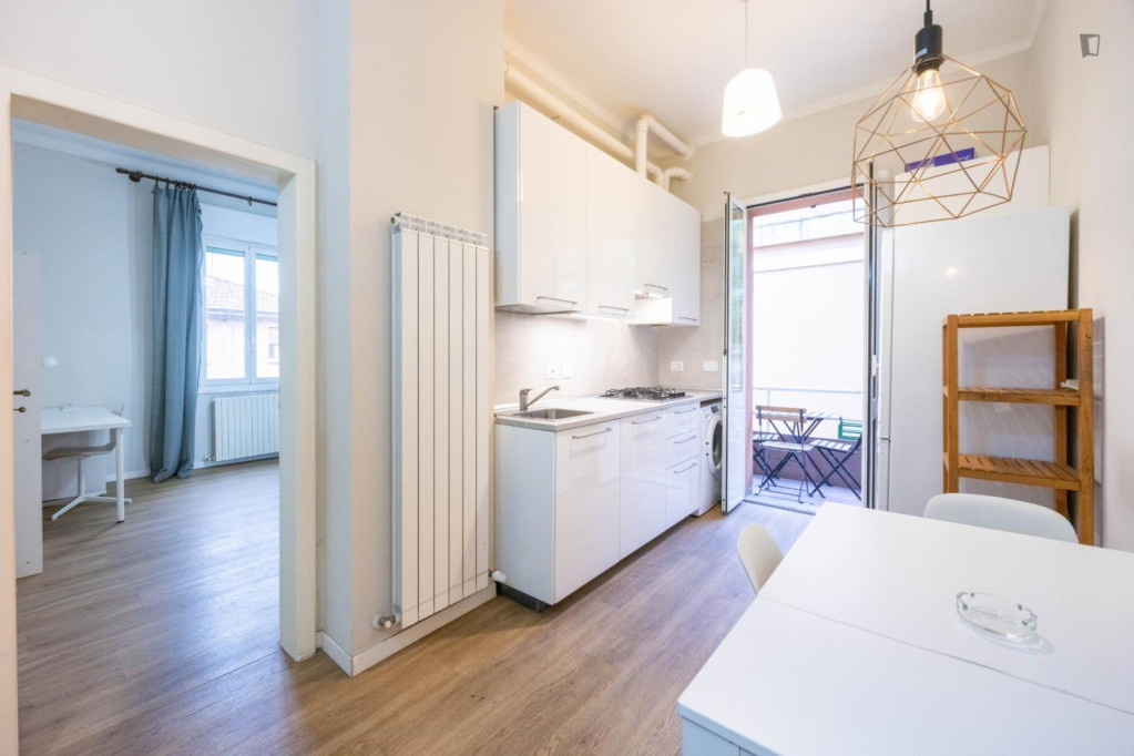 Appealing 2-bedroom apartment in Bolognina - Bologne - chambre - ImmoJeune