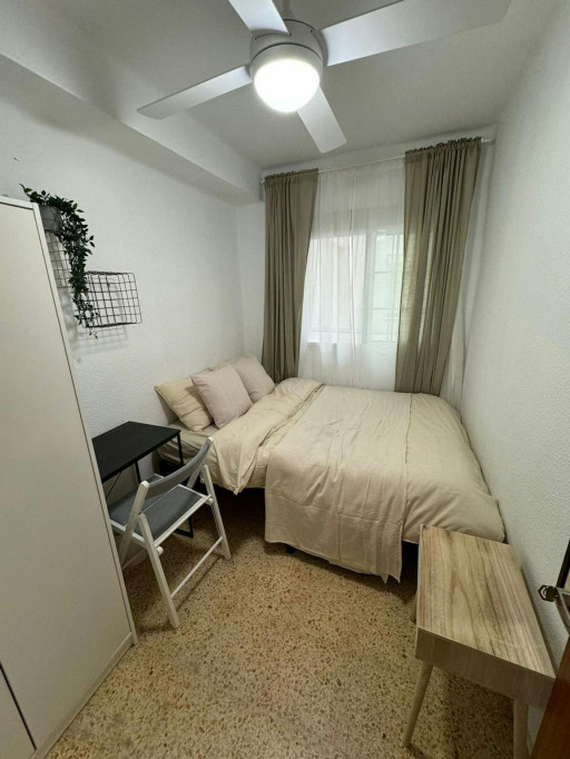 Carrer de Pere Cabanes, Valencia - Valence - chambre - ImmoJeune