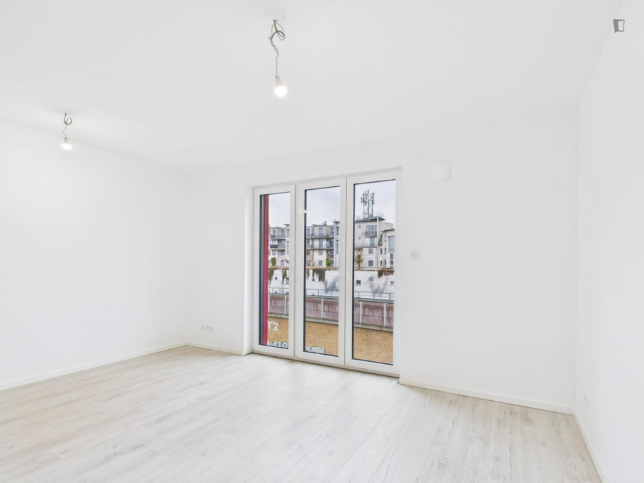Unfurnished studio in Lichtenberg - Berlin - chambre - ImmoJeune
