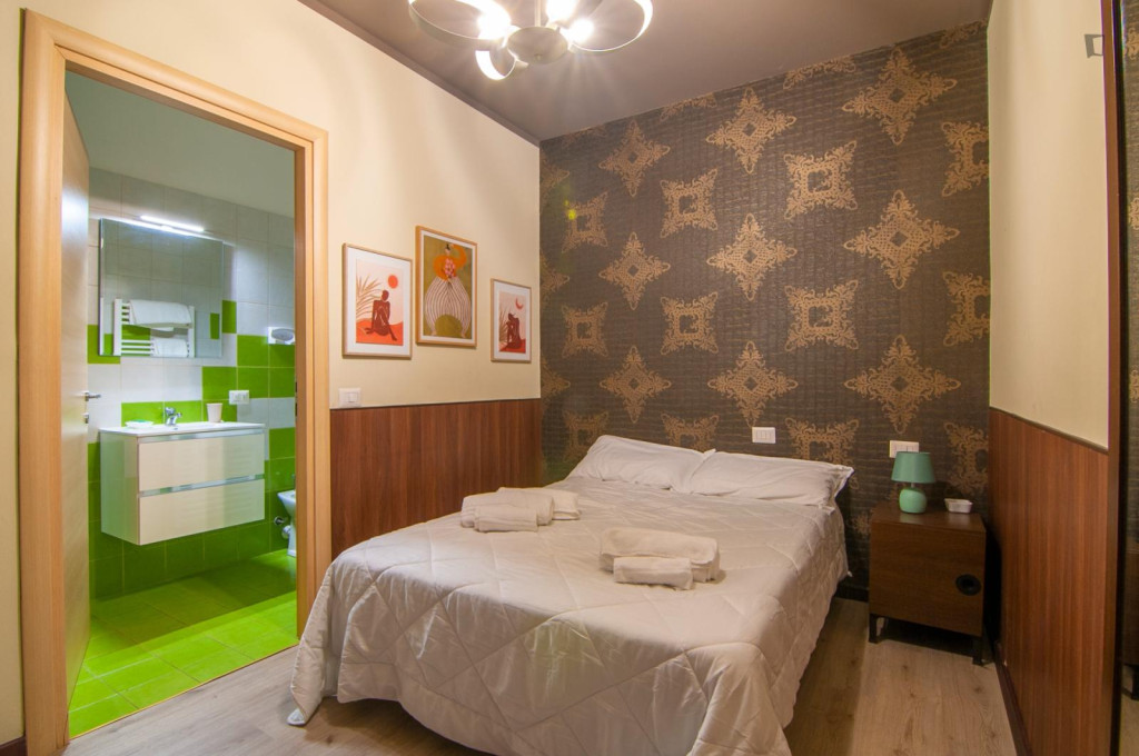 Very nice double ensuite bedroom in Borgo Roma - Verona - chambre - ImmoJeune