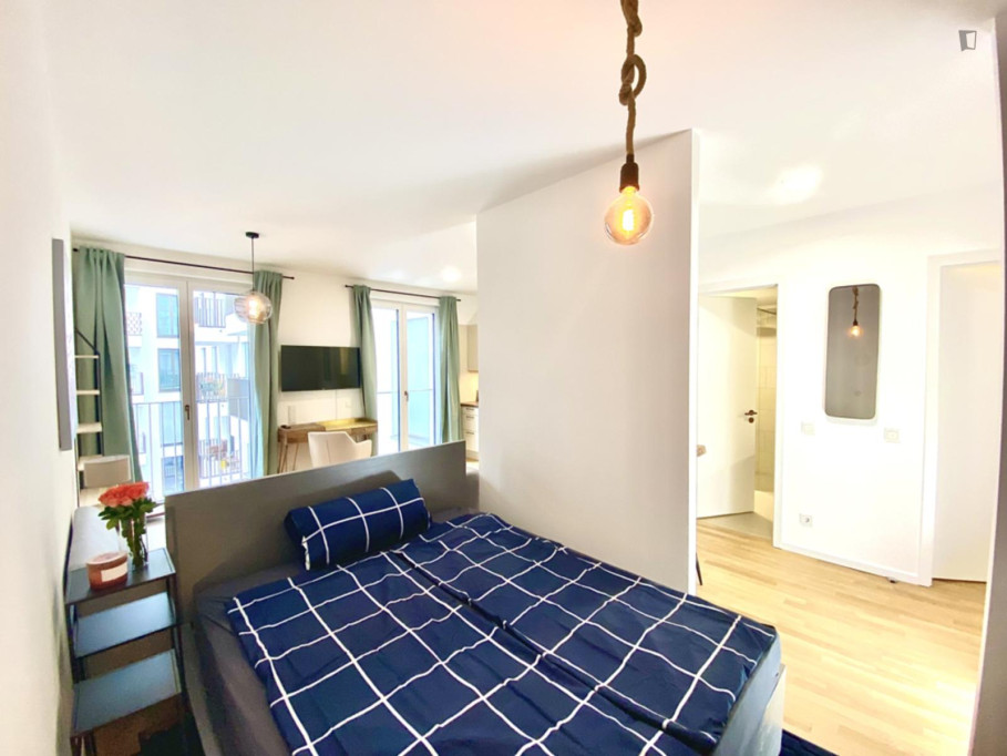 Neat studio in Friedrichshain - Berlin - chambre - ImmoJeune