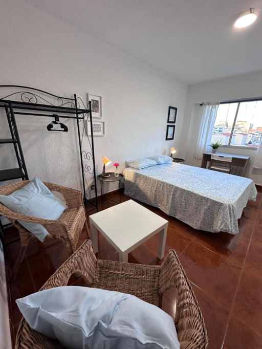 Pleasant double bedroom in Almagro - Madrid - chambre - ImmoJeune