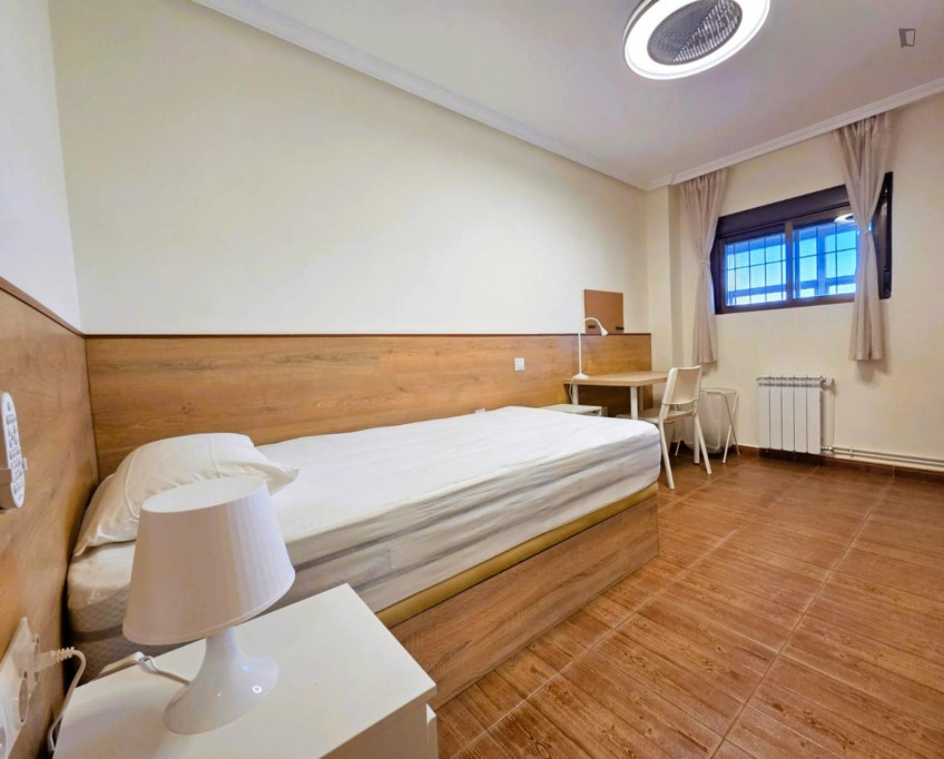 Neat single bedroom in Leganés - Madrid - chambre - ImmoJeune