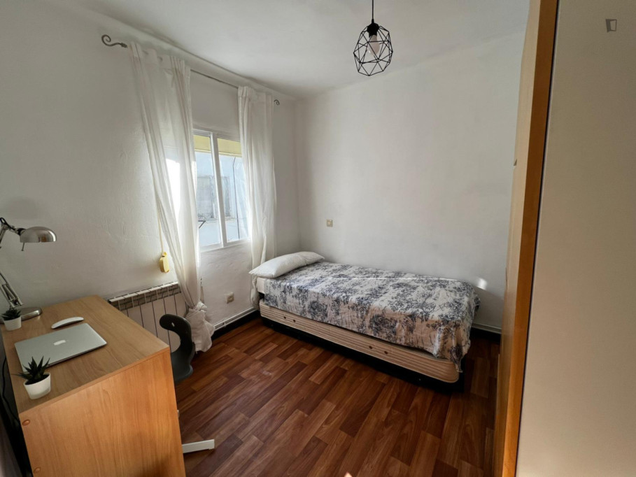 Single bedroom in Valdezarza - Madrid - chambre - ImmoJeune
