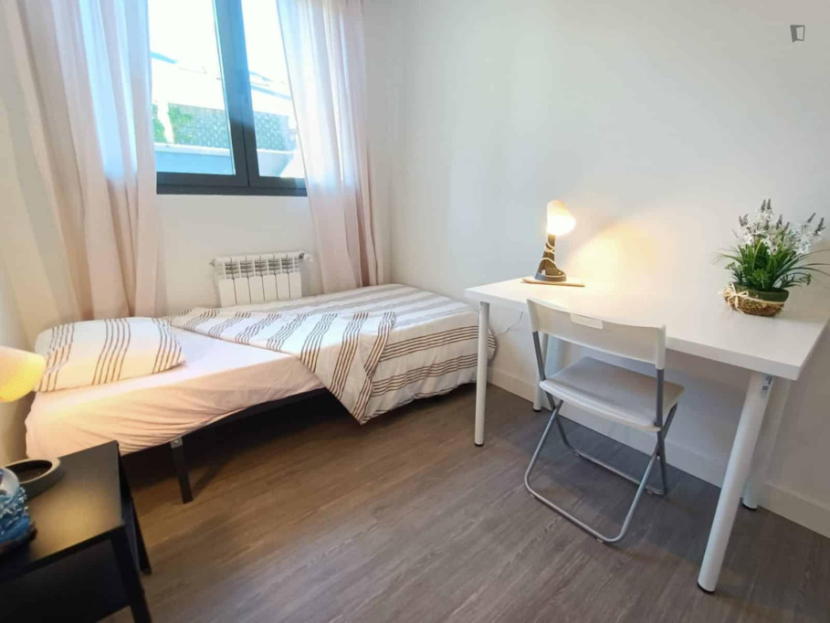 Bright single bedroom in Rivas-Vaciamadrid - Madrid - chambre - ImmoJeune