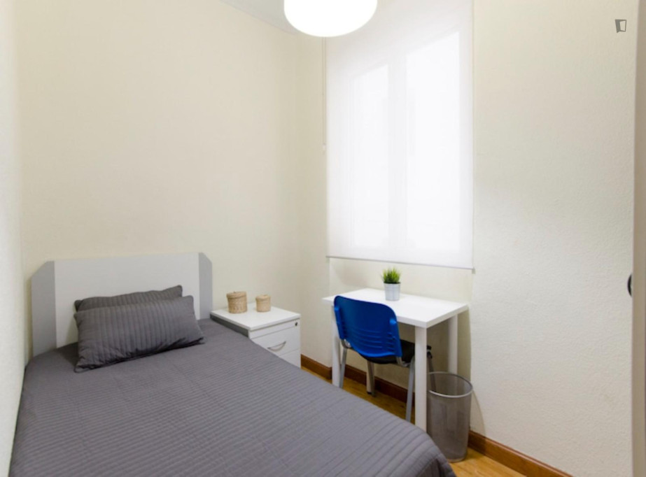 Neat single bedroom in Gaztambide - Madrid - chambre - ImmoJeune