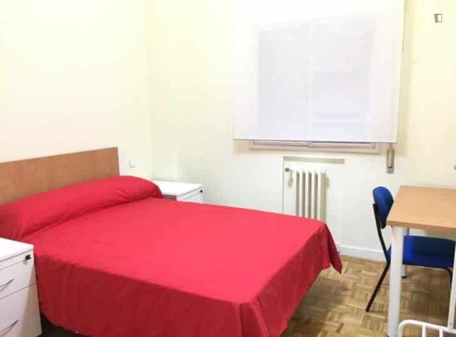 Snug single bedroom in Lavapiés - Madrid - chambre - ImmoJeune