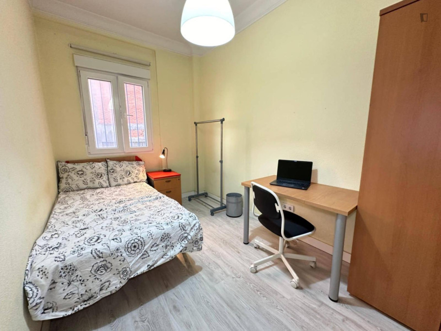 Appealing single bedroom in Palos de la Frontera - Madrid - chambre - ImmoJeune