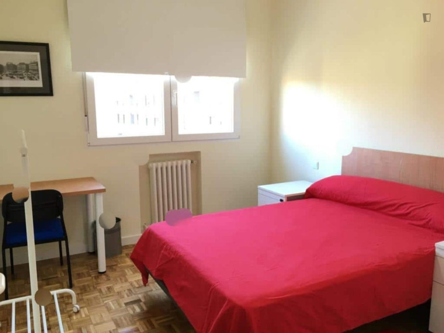 Very neat single bedroom in Lavapiés - Madrid - chambre - ImmoJeune