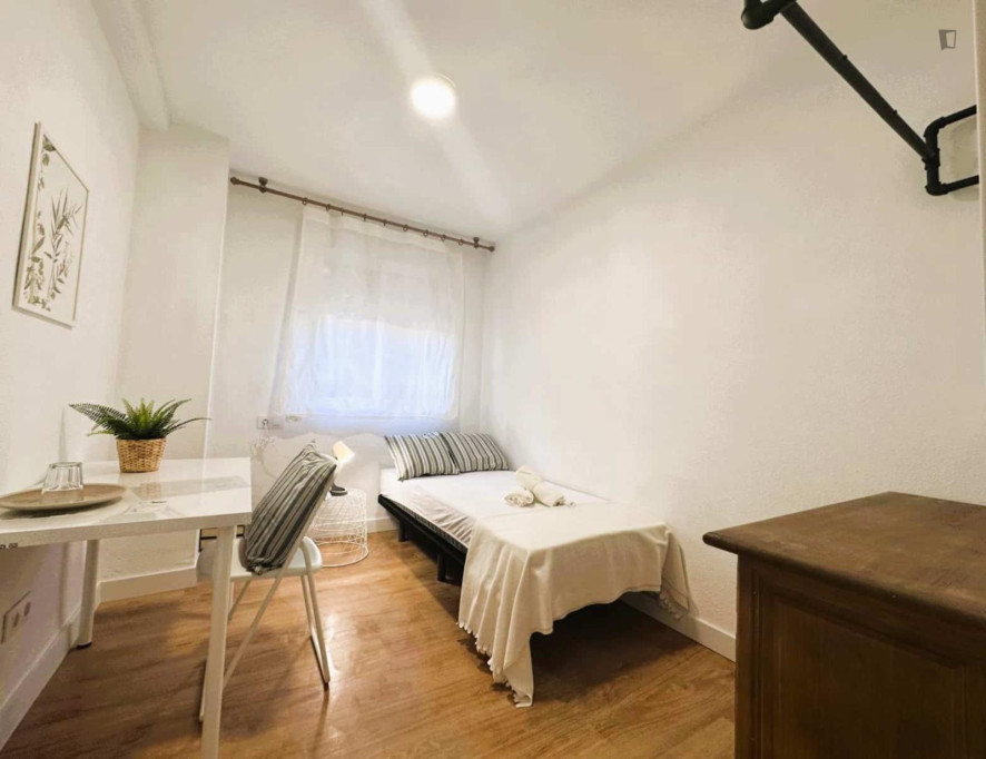 Charming single bedroom in Alcalá de Henares - Madrid - chambre - ImmoJeune
