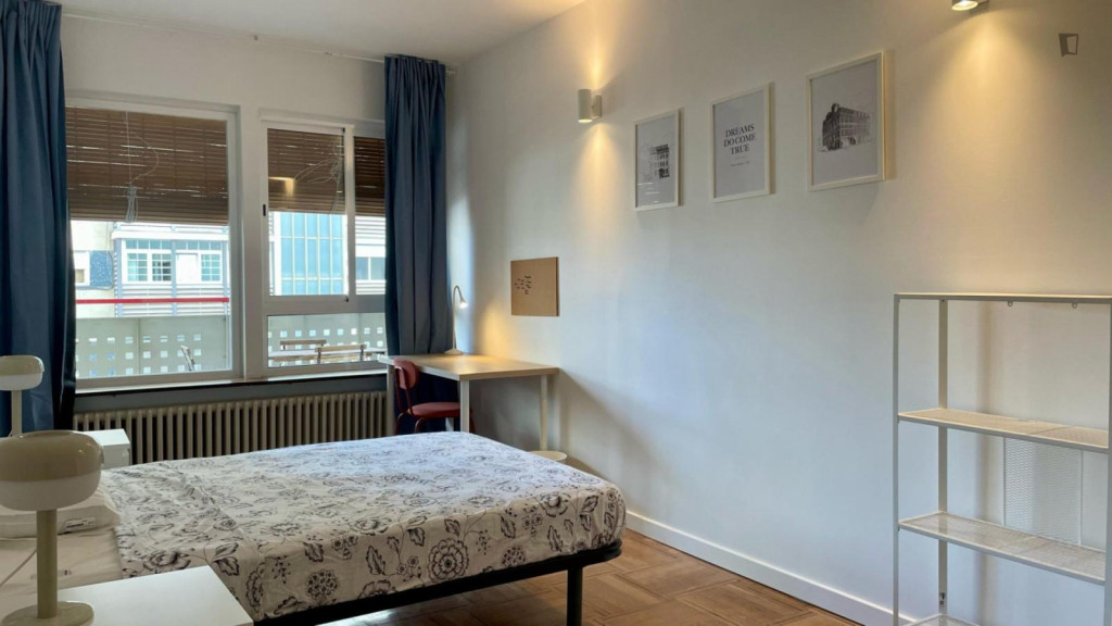 Enjoyable single bedroom in Cuatro Caminos - Madrid - chambre - ImmoJeune