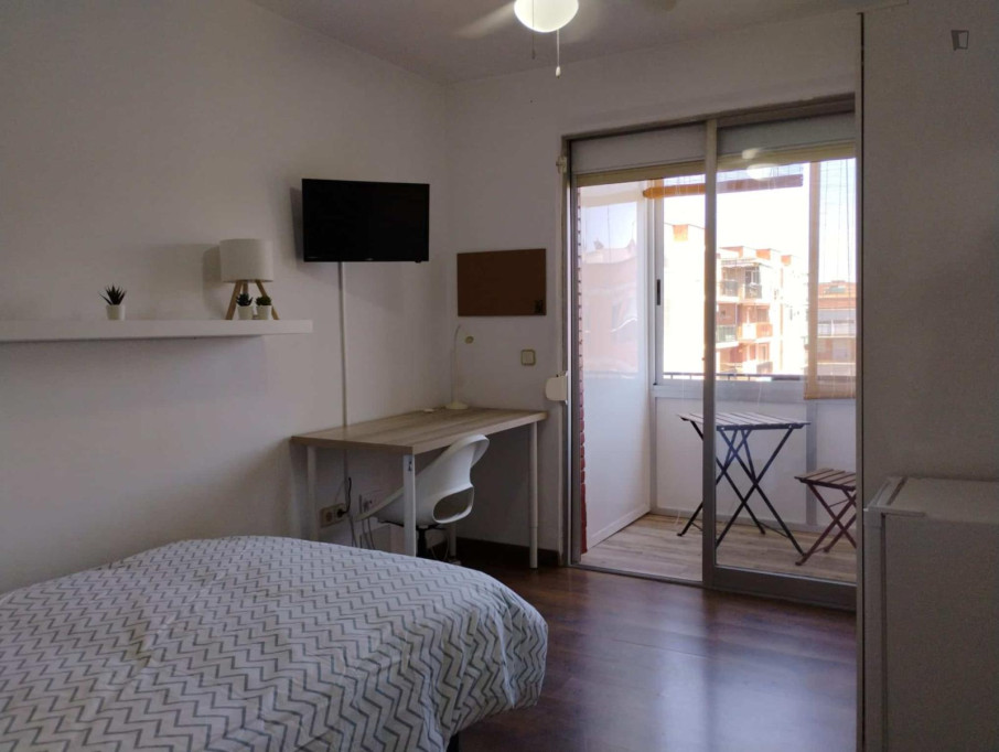 Welcoming single bedroom in Alcala de Henares - Madrid - chambre - ImmoJeune
