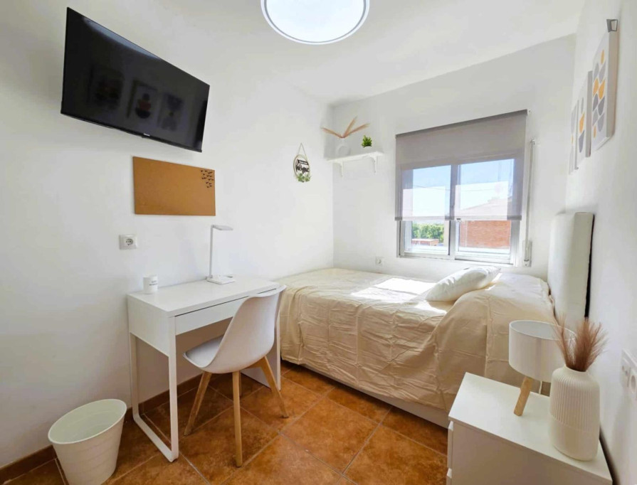 Luminous single bedroom in Palomeras Sureste - Madrid - chambre - ImmoJeune