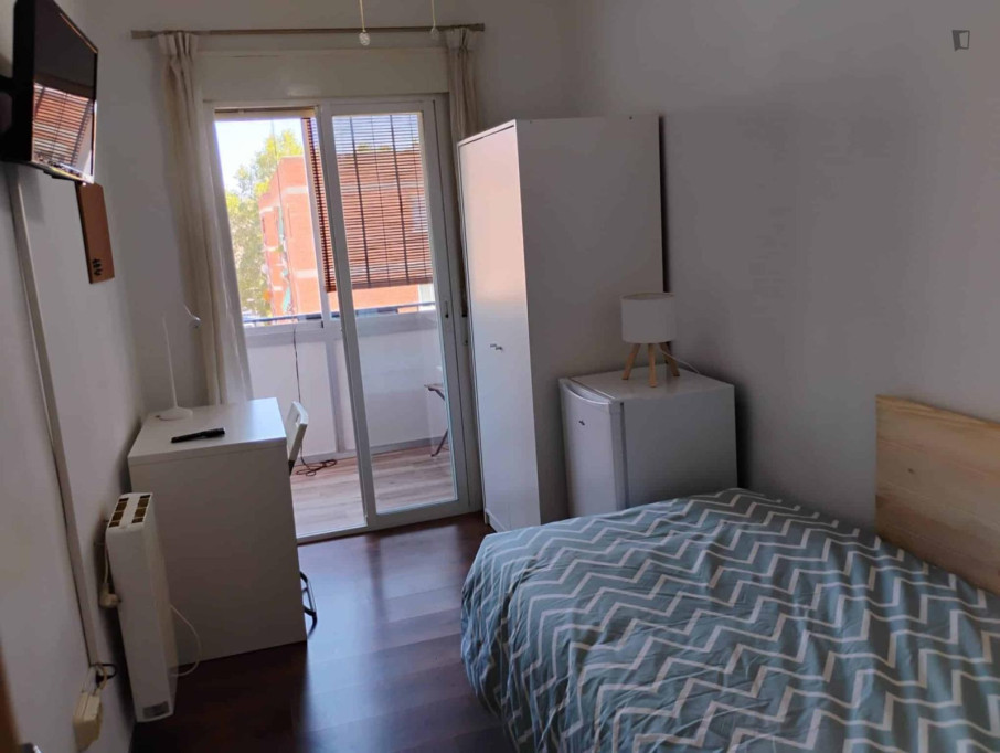 Pleasant single bedroom in Alcala de Henares - Madrid - chambre - ImmoJeune