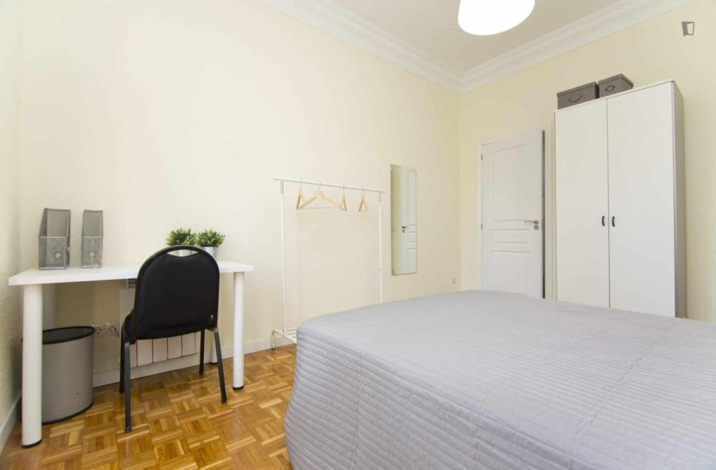 Charming double bedroom near Parque Casino de la Reina - Madrid - chambre - ImmoJeune