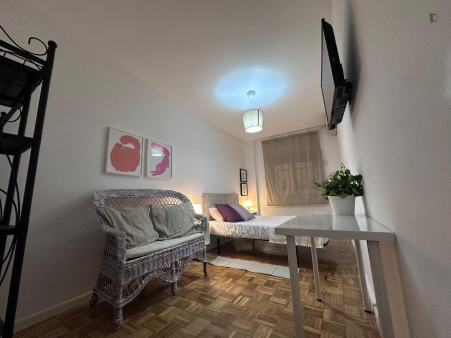 Comfy double bedroom in San Diego - Madrid - chambre - ImmoJeune
